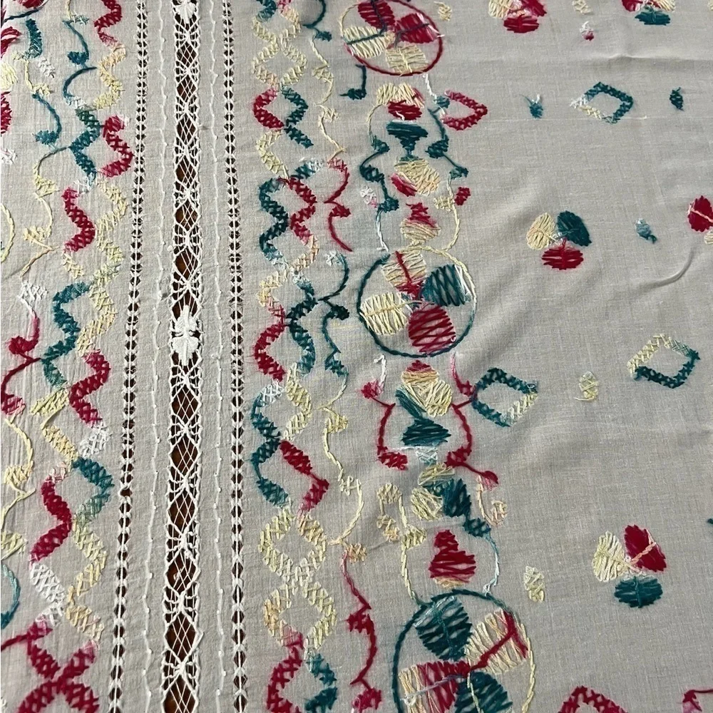 Boho Hand Embroidered Cut Work Lace Linen Tablecloth Cottage Farmhouse Style